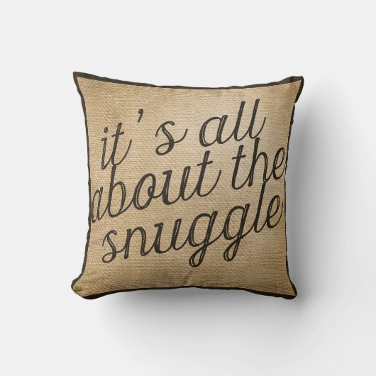 それは抱擁のヴィンテージのバーラップについて完全にあります クッション (正面)