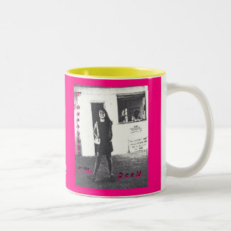 それは波止場のBOOK_MUG_hot_pink/yelで起こった ツートーンマグカップ