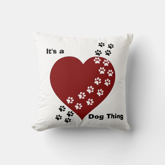 それは犬の事のハートおよび足のプリントの枕です クッション (正面)