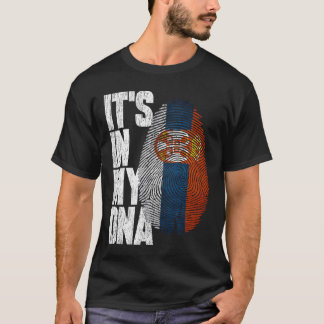 それは私のDNAのセルビアのシャツのヒスパニック誇りを持ったギフトの中にある Tシャツ