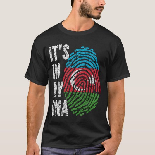 それは私のDNAアゼルバイジャン国旗の男性女性の子供 Tシャツ (正面)