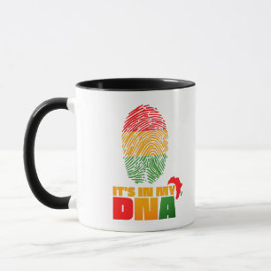 それは私のDNAアフリカ国旗の黒い歴史月にある マグカップ
