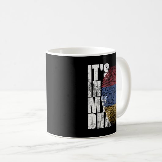 それは私のDNAアルメニアのサイン誇りを持ったギフトプライド腕にある コーヒーマグカップ (正面右)