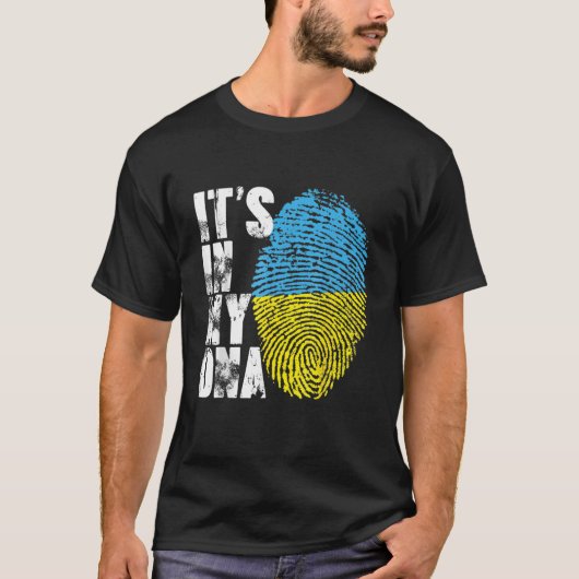 それは私のDNAウクライナ国旗Teeにある Tシャツ (正面)