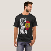 それは私のDnaスペインスペインの国旗の国プライドRにある Tシャツ (正面フル)