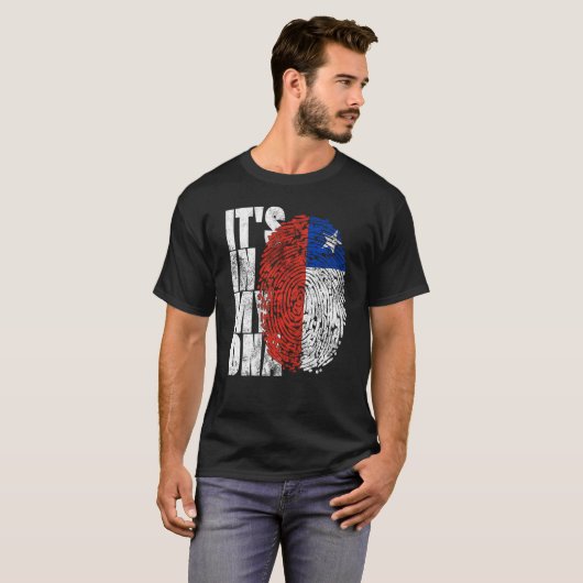 それは私のDNAチリのヒスパニックのギフトChilenoにあるカッコいい Tシャツ (正面フル)