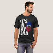 それは私のDnaハイチ国旗のプライド国Moにある Tシャツ (正面フル)