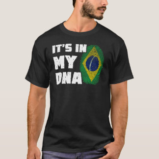 それは私のDNAブラジル国旗の指紋男性の女性の中にある Tシャツ