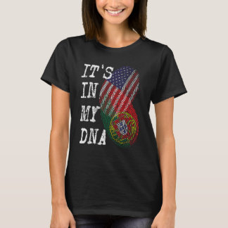 それは私のDNAポルトガル系アメリカ国旗のアメリカ港にある Tシャツ