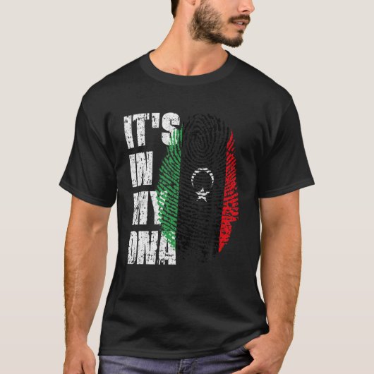それは私のDNAリビア国旗の中にある Tシャツ (正面)
