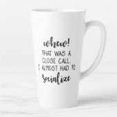 それは近い電話だったのか、ほとんど社交的に話さなければならなかった カフェラテマグ (右)