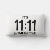 それは11:11どこかの数理の顕示数である ランバークッション (裏面)