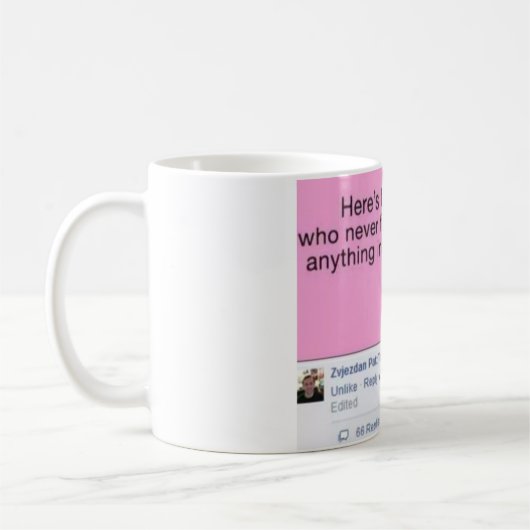 "それらはが付いているコーヒーカップ名前を挙げました私の兄弟デニス"を コーヒーマグカップ (左)