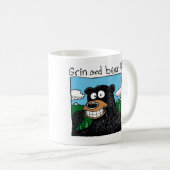 それをにやにや笑って下さい及び耐えて下さい コーヒーマグカップ (正面右)