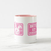 それを横にかんで下さい ツートーンマグカップ (中央)