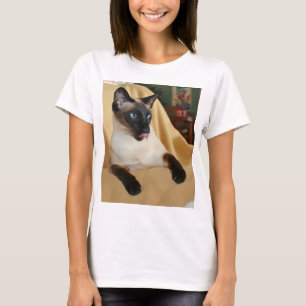 それを舐めているこっけいなシールポイントシャム猫は鼻です Tシャツ