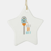 それを食べ物を与えますか、または打って下さい セラミックオーナメント (右)