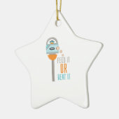 それを食べ物を与えますか、または打って下さい セラミックオーナメント (左)