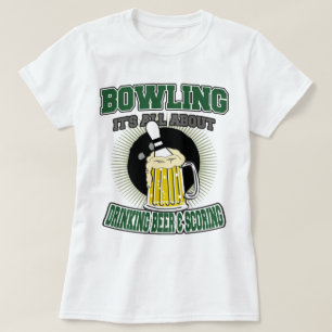 それボーリングをすることは飲むビール及び記録について完全にあります Tシャツ