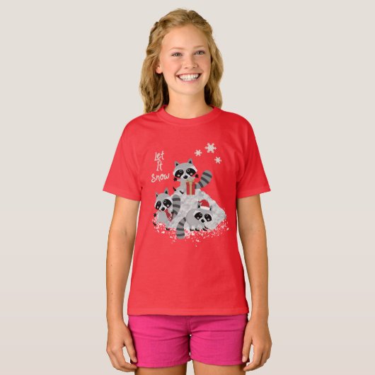 それ青年割り当てられるクリスマスのアライグマの女の子の雪が降るため Tシャツ (正面フル)