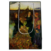 たき火で紅葉を集める少女たち ミディアムペーパーバッグ (裏面)