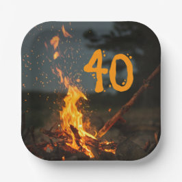 たき火の火花の誕生日パーティー ペーパープレート