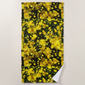 たくさんの黄色い梅 ビーチタオル (正面)