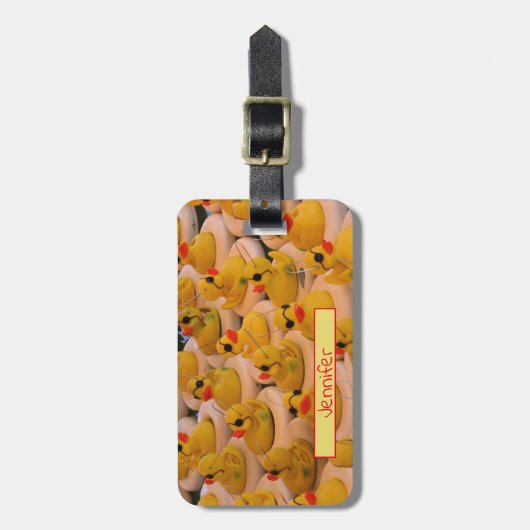 たくさんの黄色のゴムアヒルパーソナライズされた ラゲッジタグ (正面縦)