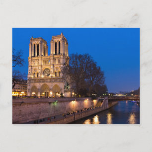 たそがれの郵便はがきの間のNotre Dame ポストカード