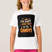 ただお菓子目当て！ - ハロウィンの女の子用 Tシャツ (正面)