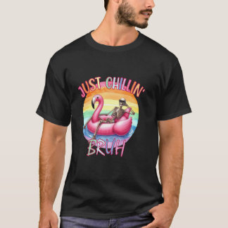 ただくつろぐ兄貴面白いスケルトンフラミンゴフロート Tシャツ