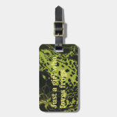 ただのカエル好きの女の子 ラゲッジタグ (正面縦)