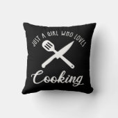 ただの女の子で料理 クッション (裏面)