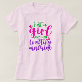 ただの女の子と彼女の機械仕掛け女性 Tシャツ