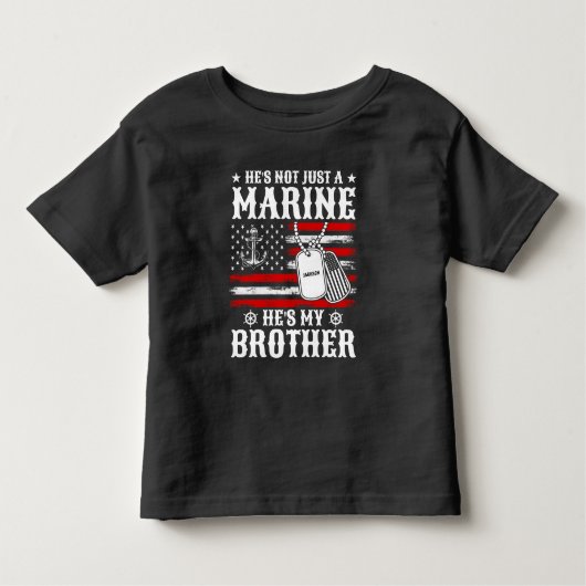 ただの海兵じゃない、彼はいとこだ 愛国心あふれるユーモア トドラーTシャツ (正面)