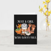 ただの秋の味のおいしいラテが好きな女の子 キュート カード (黄色い花)