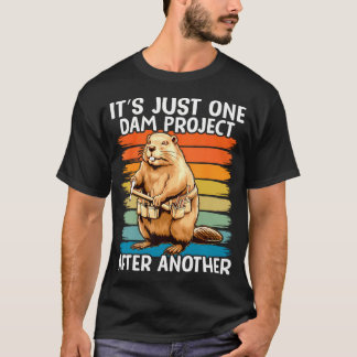 ただひたすらダムを作り続けるだけの件で面白い Tシャツ