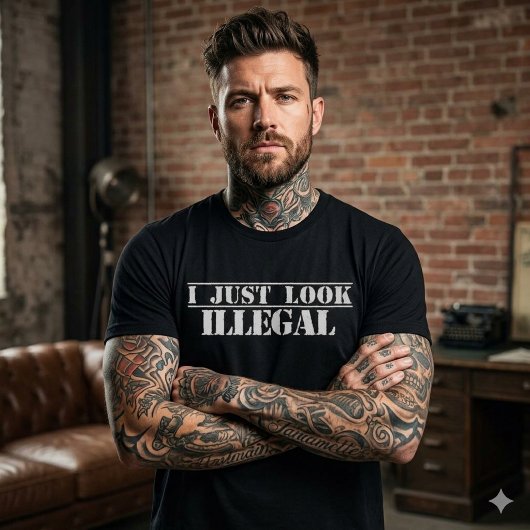 ただ不法なメキシコ人の誇りを持っているように見える Tシャツ
