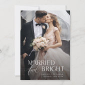 たった今結婚しましたと明るい新婚フォトクリスマス シーズンカード (正面)