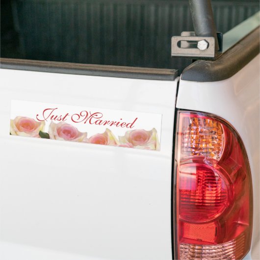 たった今結婚しましたのバンパーステッカー バンパーステッカー (トラック上)