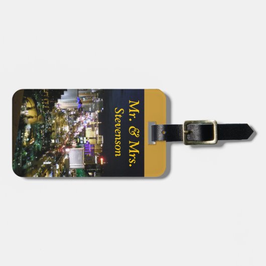 たった今結婚しましたのラスベガスの結婚式 ラゲッジタグ (正面横)