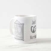 たった今結婚しましたの写真のマグ コーヒーマグカップ (正面左)