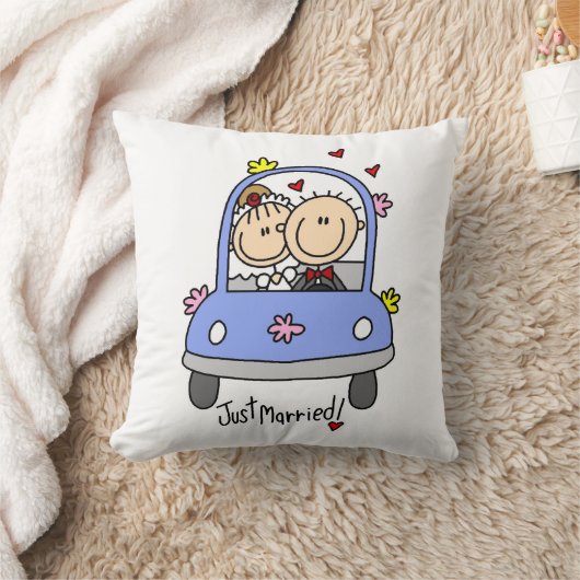 たった今結婚しましたの新郎新婦のTシャツおよびギフト クッション (ブランケット)