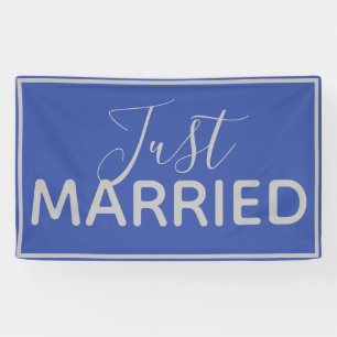たった今結婚しましたの旗 横断幕