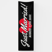 たった今結婚しましたの日付と大きな結婚屋外バナー 横断幕 (縦)