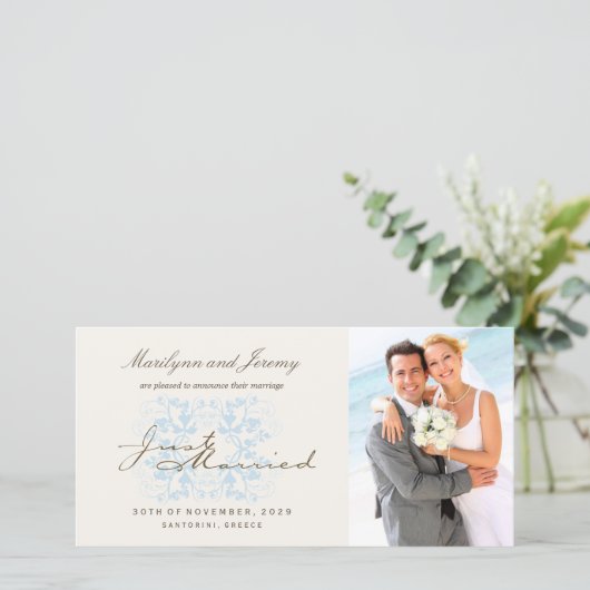 たった今結婚しましたの結婚写真の発表 案内状 (スタンド正面)