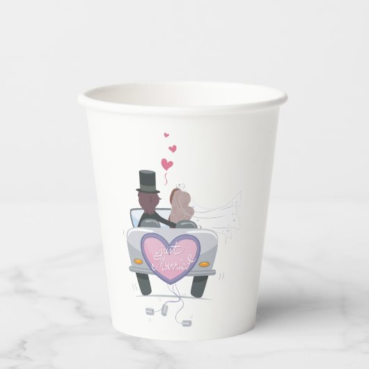 たった今結婚しましたカップルの運転オフ 紙コップ (正面)