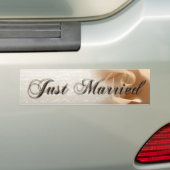 たった今結婚しましたクリームバラバンパーシール バンパーステッカー (車上)
