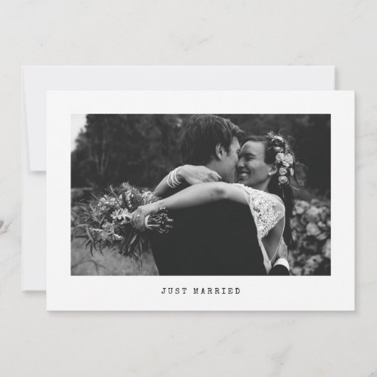 たった今結婚しましたシンプル結婚の写真の発表 案内状 (正面)