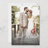 たった今結婚しましたスクリプトとフォトのオプション披露宴 招待状 (正面)